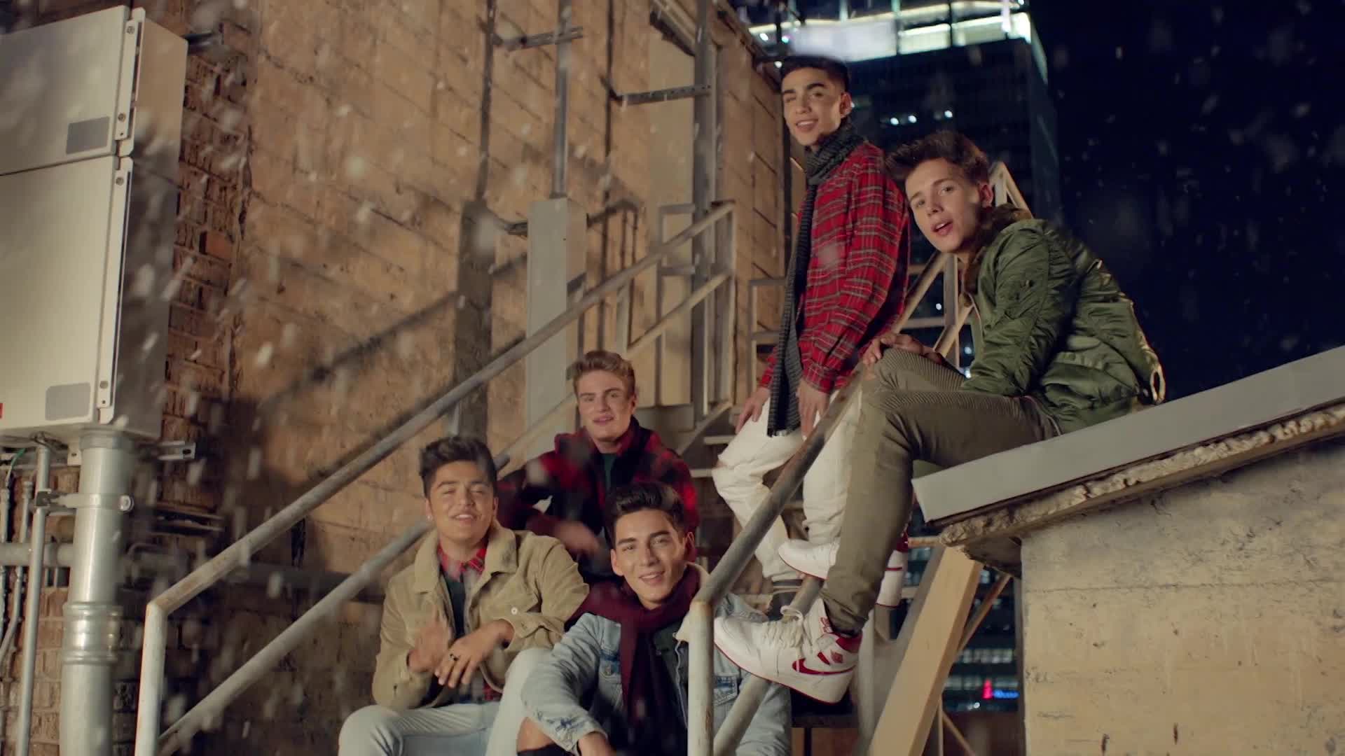 Thumbnail image for Sidewalks Entertainment Holiday Special